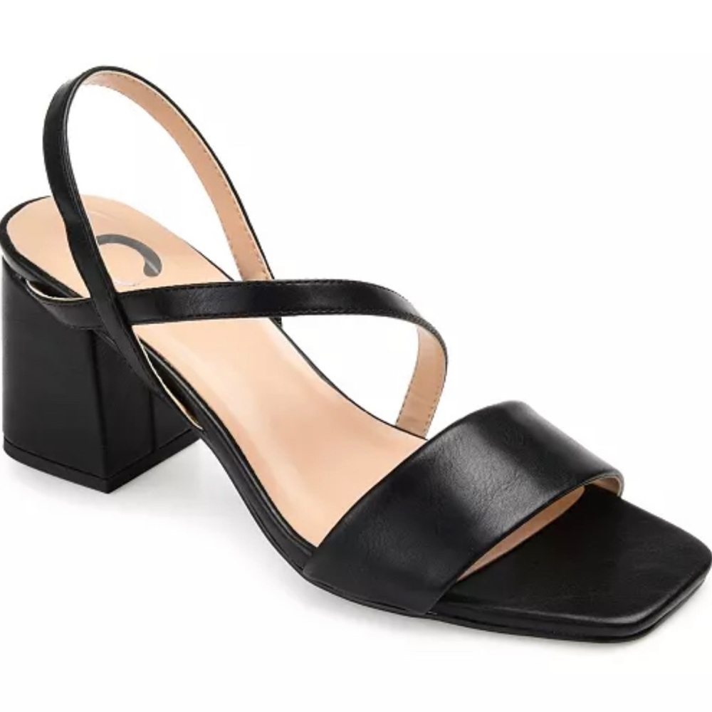 Journee Vegan Lyric pump